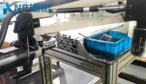 铝合金型材攻牙尺寸大小与什么有关？