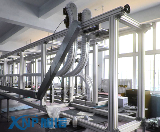 黄瓜视频污污污下载提升机对新能源汽车零配件运输的重要性