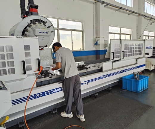 黄瓜视频污污污下载CNC加工设备.jpg