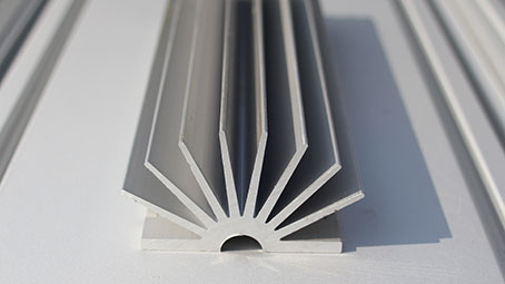 黄瓜视频污污污下载散热器