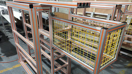 黄瓜视频污污污下载机架带防护网