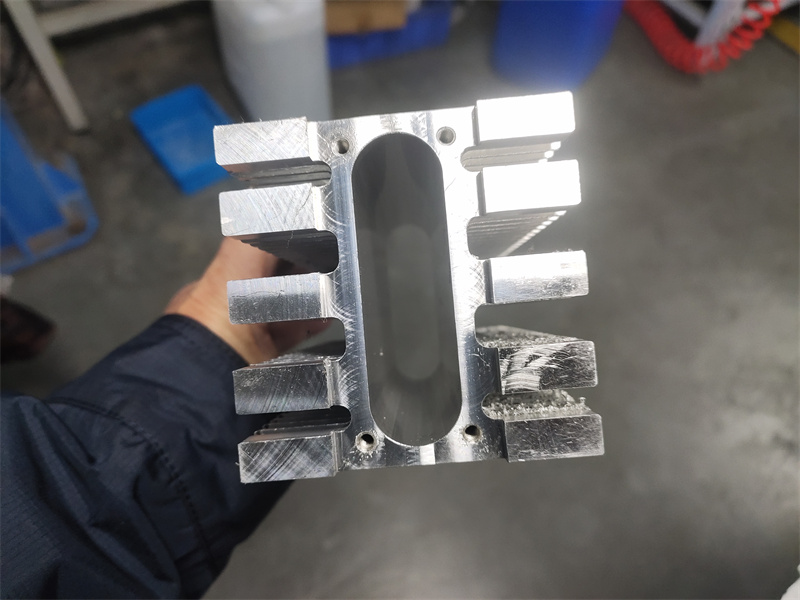 电池冷却充电桩散热设备散热器黄瓜视频污污污下载