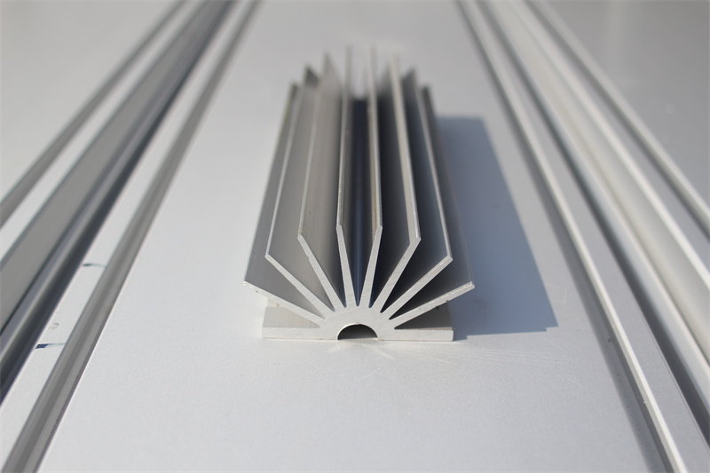 太阳花黄瓜视频污污污下载散热器