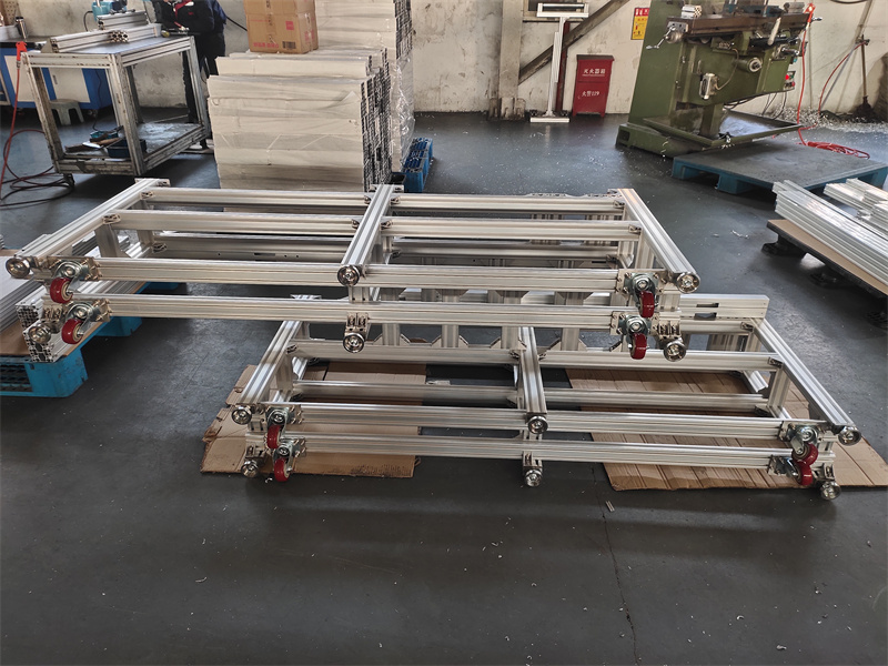 黄瓜视频污污污下载柜子机架